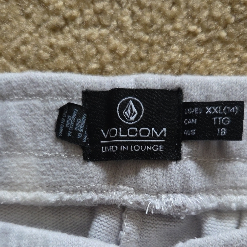 VOLCOM Lil Fleece Pants White and Grey Joggers Loungewear Sweatpants Sz XXL NWT - Picture 6 of 15